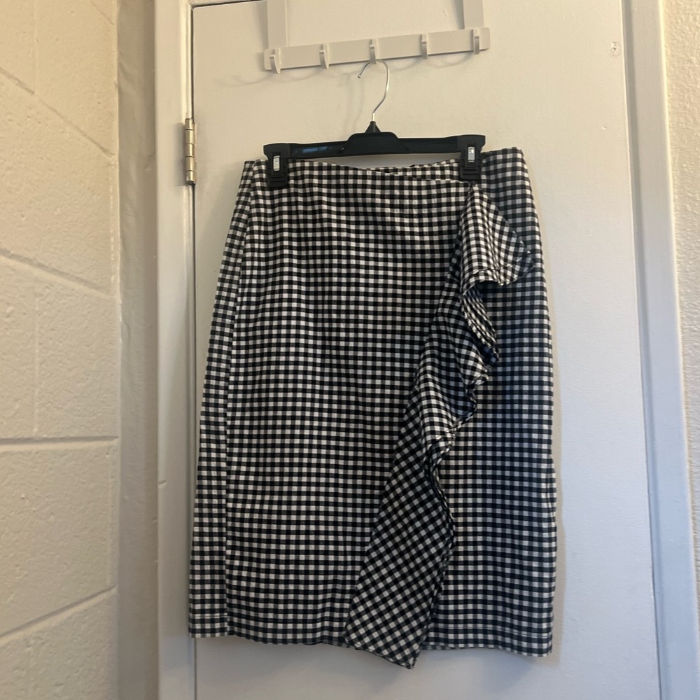 Who What Wear Black and White Checkered Pencil Skirt
